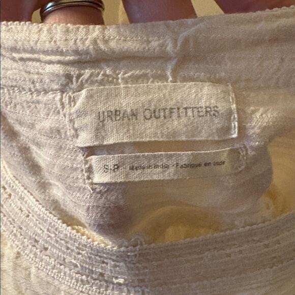 Urban Outfitters Cropped Long Sleeved Cream Top size S - Picture 5 of 9